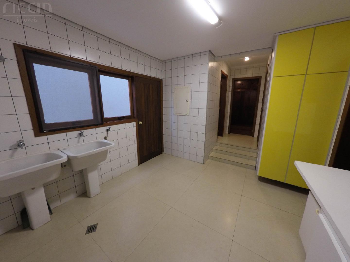 Casa em Condomínio à venda no Jardim das Colinas — imagem 33 de 45