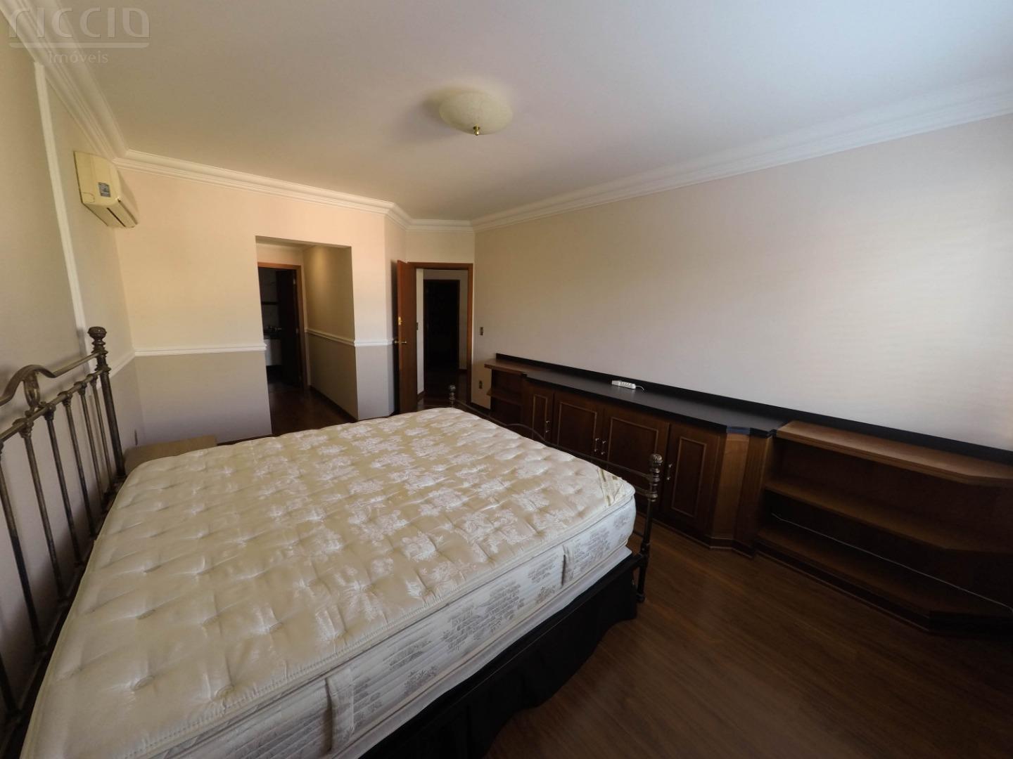 Casa em Condomínio à venda no Jardim das Colinas — imagem 39 de 45