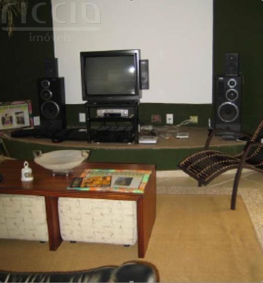 Casa em Condomínio à venda no Jardim das Colinas — imagem 8 de 47