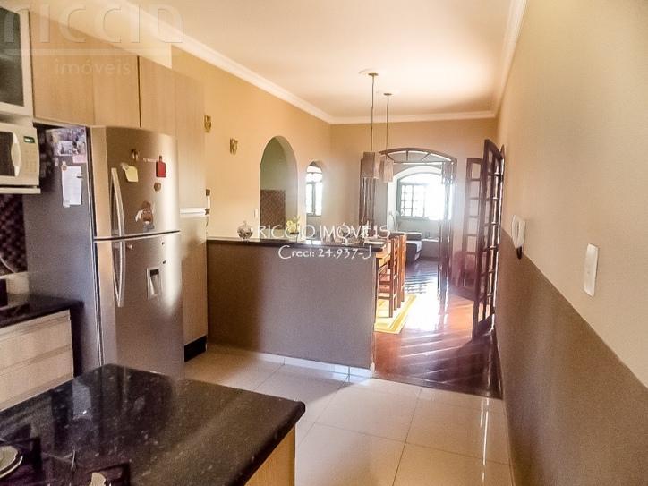 Casa à venda no Eugênio de Mello — ambiente interno