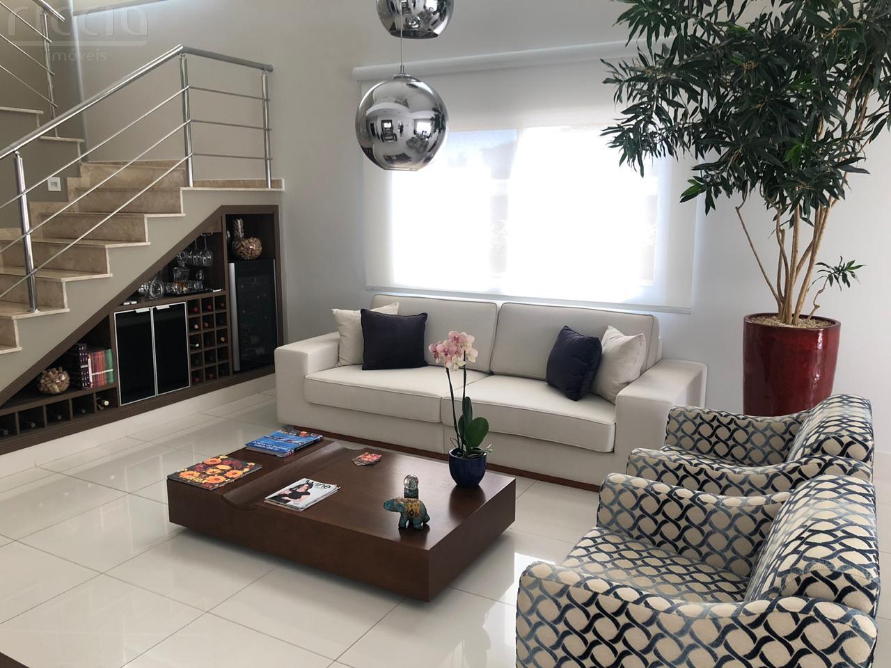 Casa em Condomínio à venda no Urbanova — ambiente interno