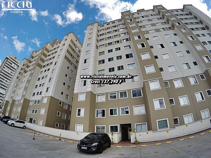 Edificio Spazio Campo di Bourbon — ambiente interno