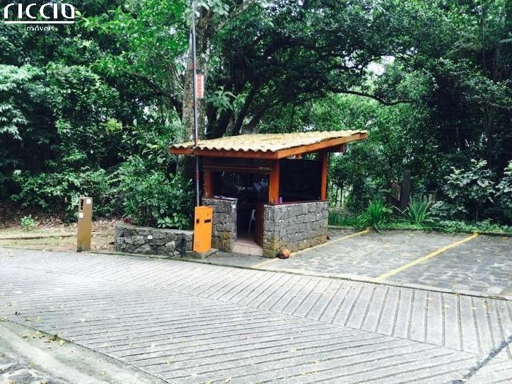 Condomínio Fazenda das Maritacas — ambiente interno