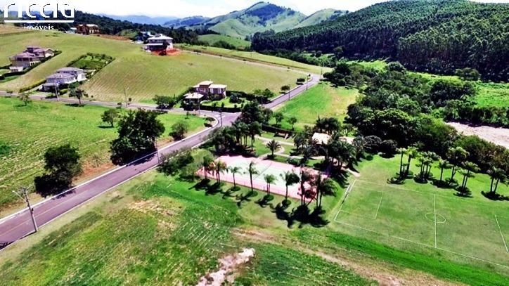 Condominio Village Parahybuna — imagem 13 de 14
