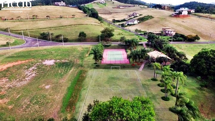 Condominio Village Parahybuna — imagem 9 de 14