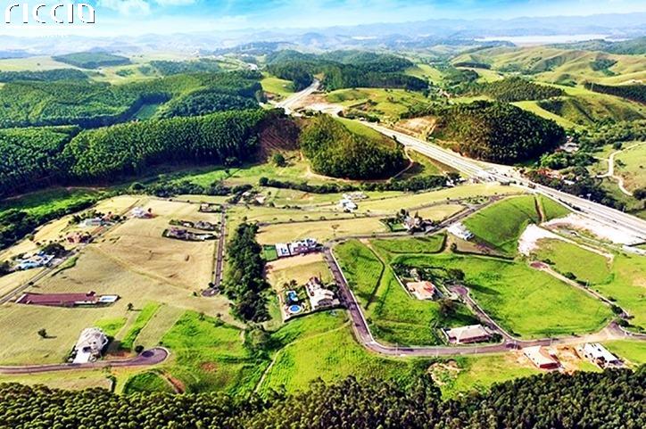 Condominio Village Parahybuna — imagem 4 de 14