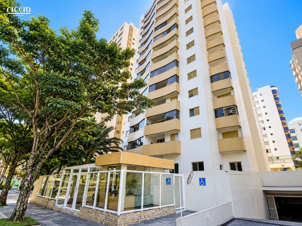 Edificio Solar dos Girassois