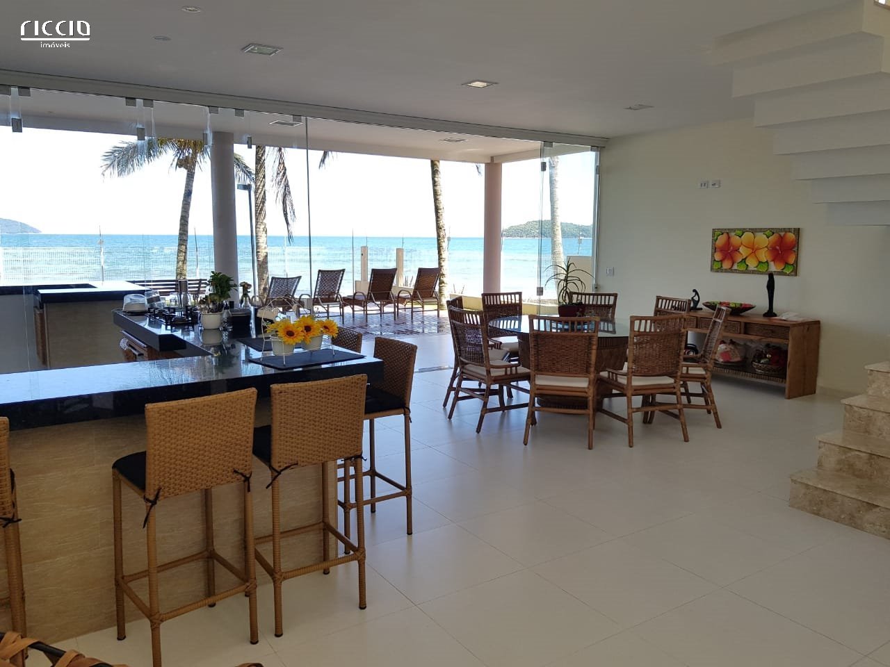 Casa à venda no Praia do Sapé — ambiente interno