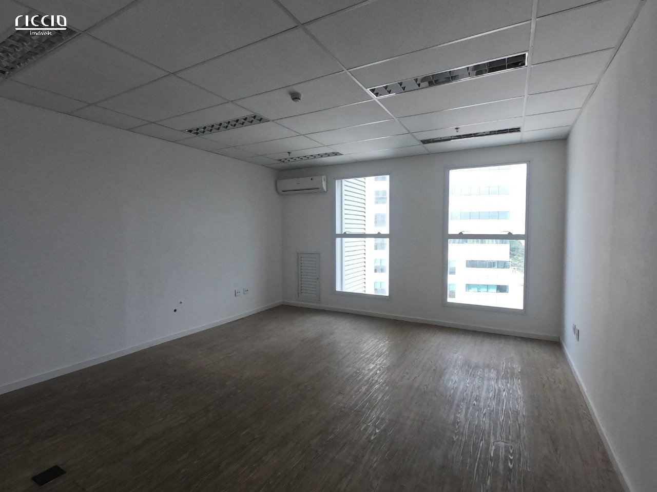 Sala / Conjunto à venda no Jardim das Colinas — imagem 12 de 19