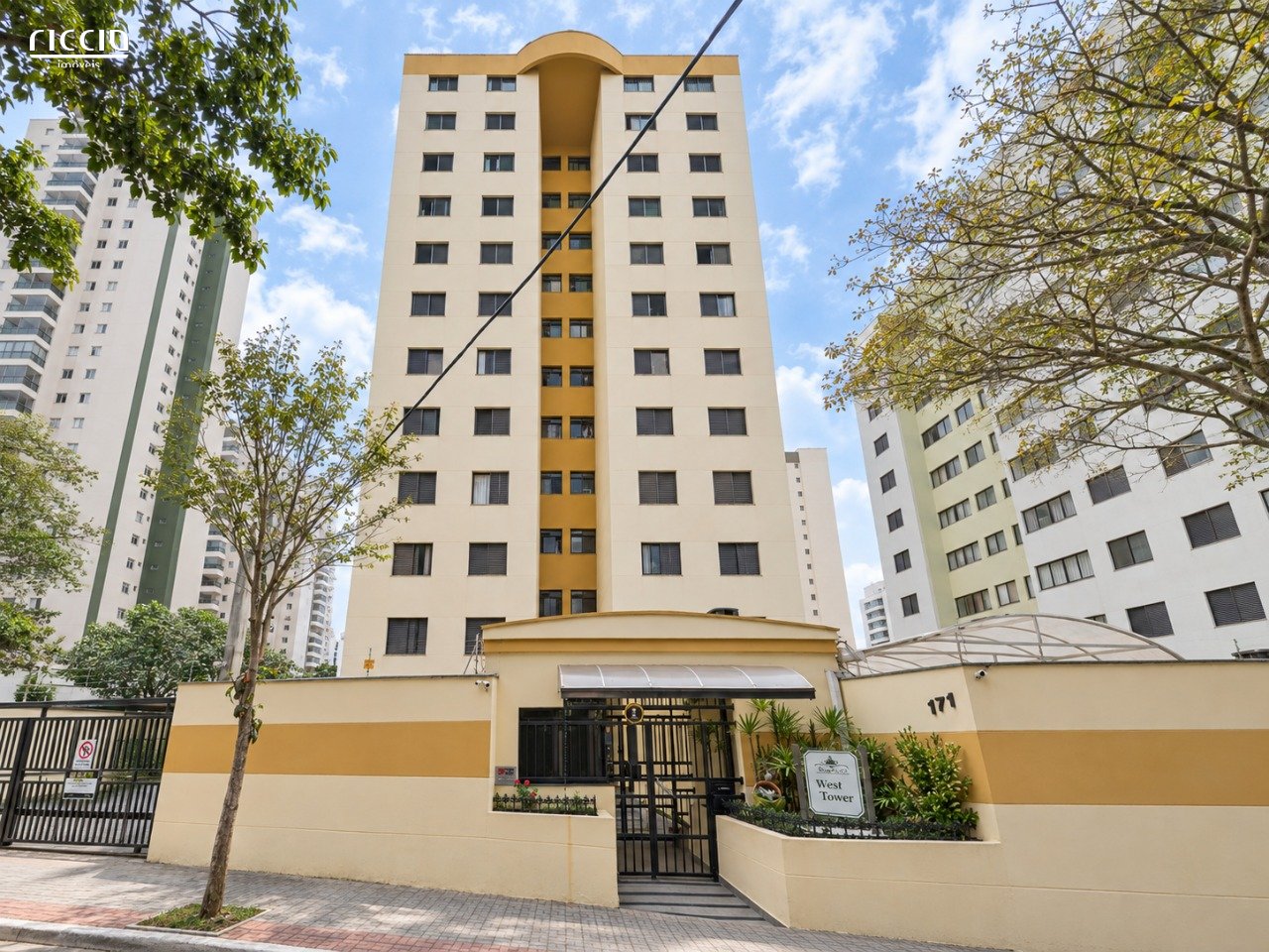 Edificio West Tower