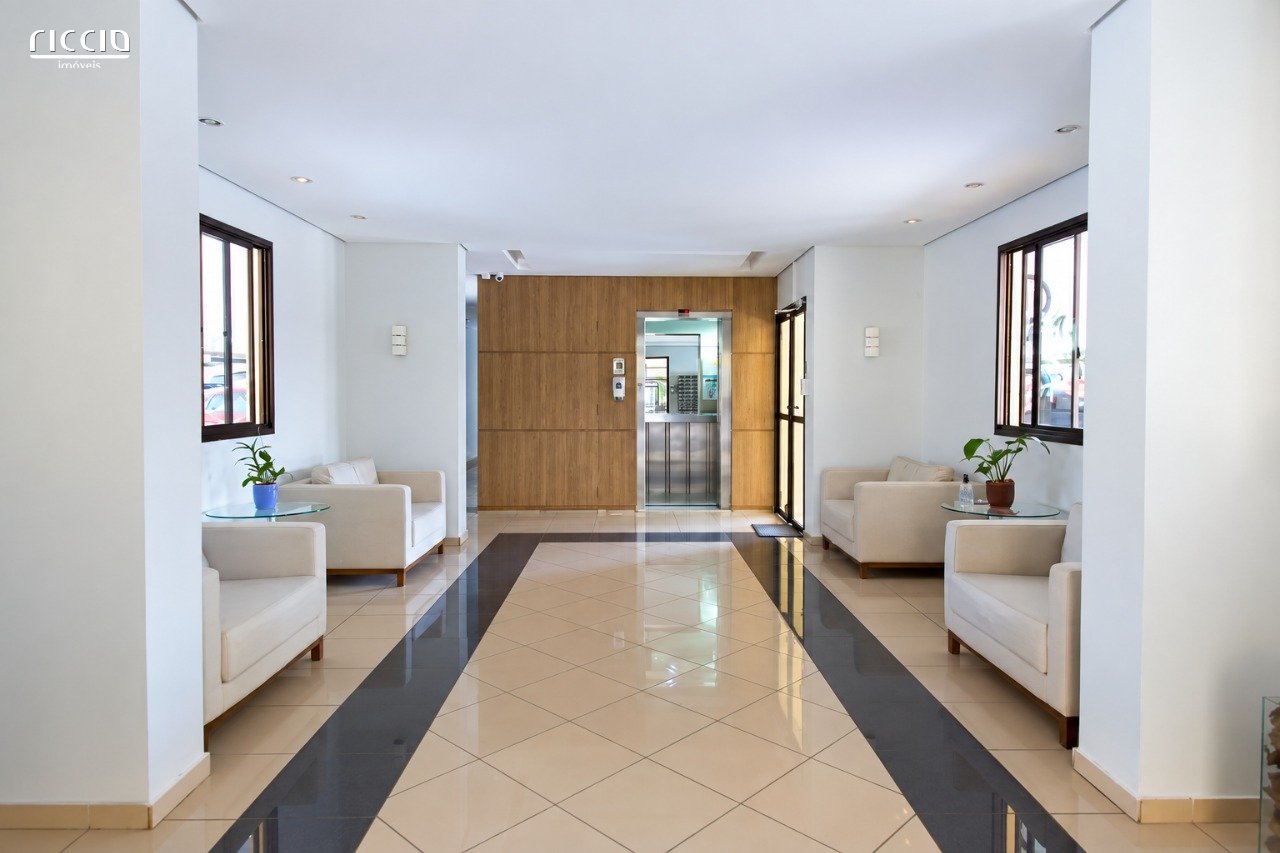Edificio West Tower — ambiente interno