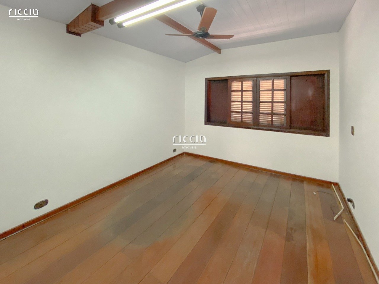 Casa à venda no Vila Adyana — imagem 34 de 36