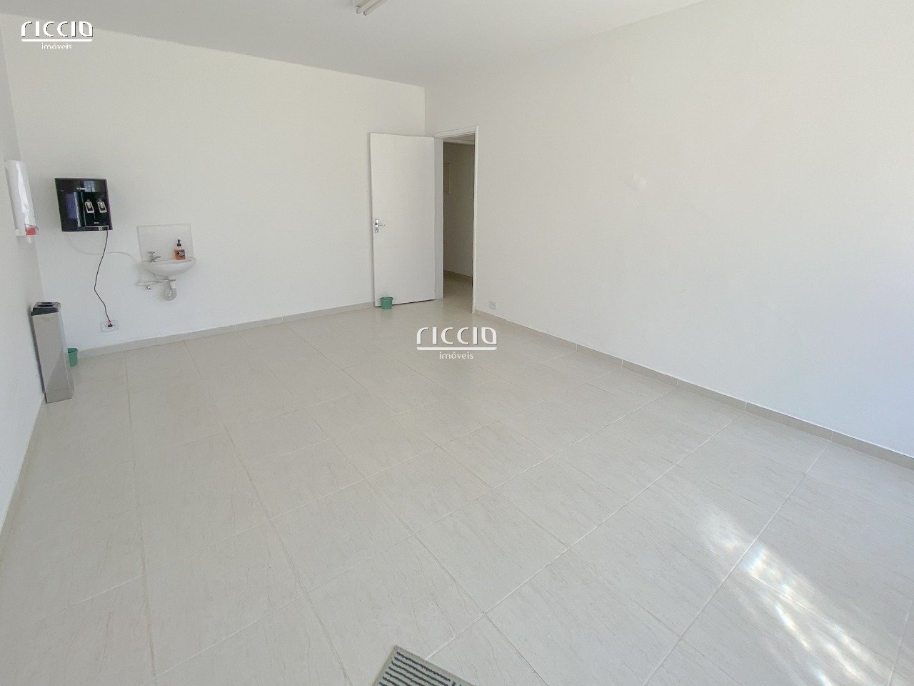 Casa à venda no Vila Adyana — imagem 11 de 36