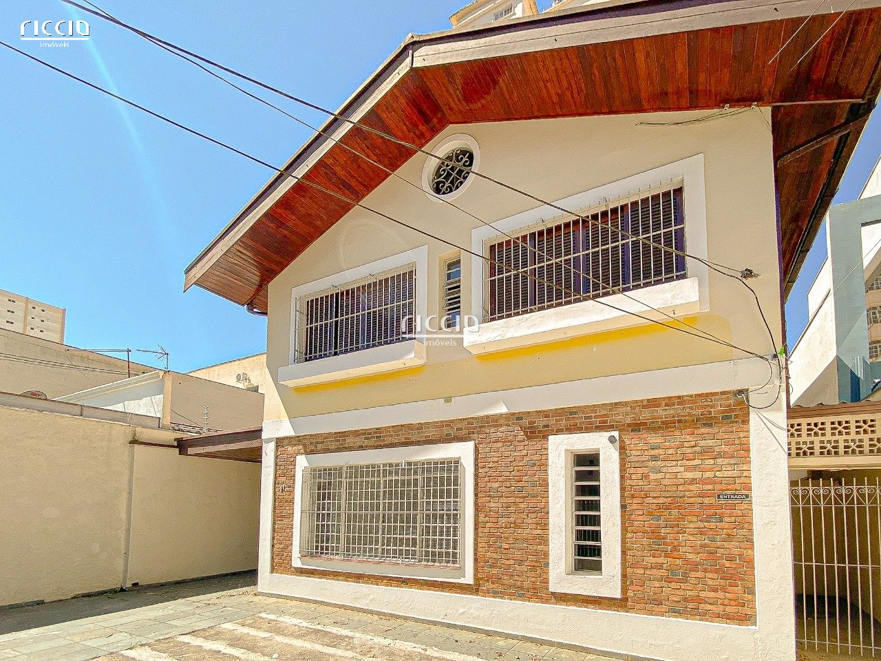 Casa à venda no Vila Adyana — imagem 4 de 36