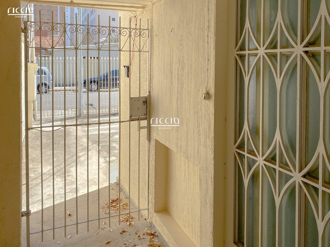 Casa à venda no Vila Adyana — imagem 8 de 36