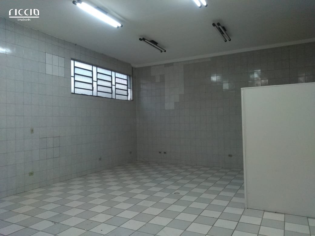Predio Comercial à venda no Jardim Ismênia — ambiente interno