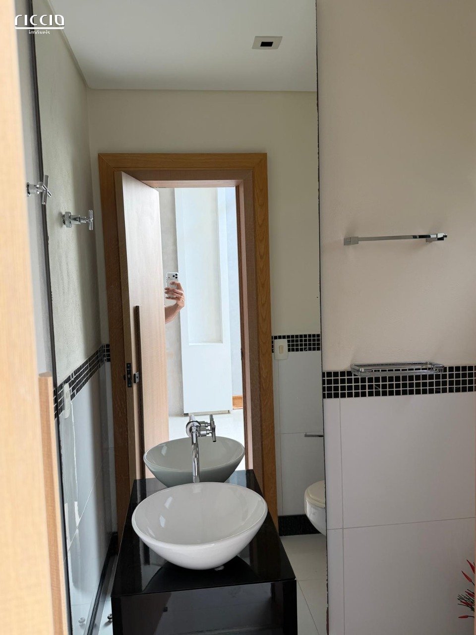 Ponto Comercial à venda no Vila Adyana — imagem 19 de 33