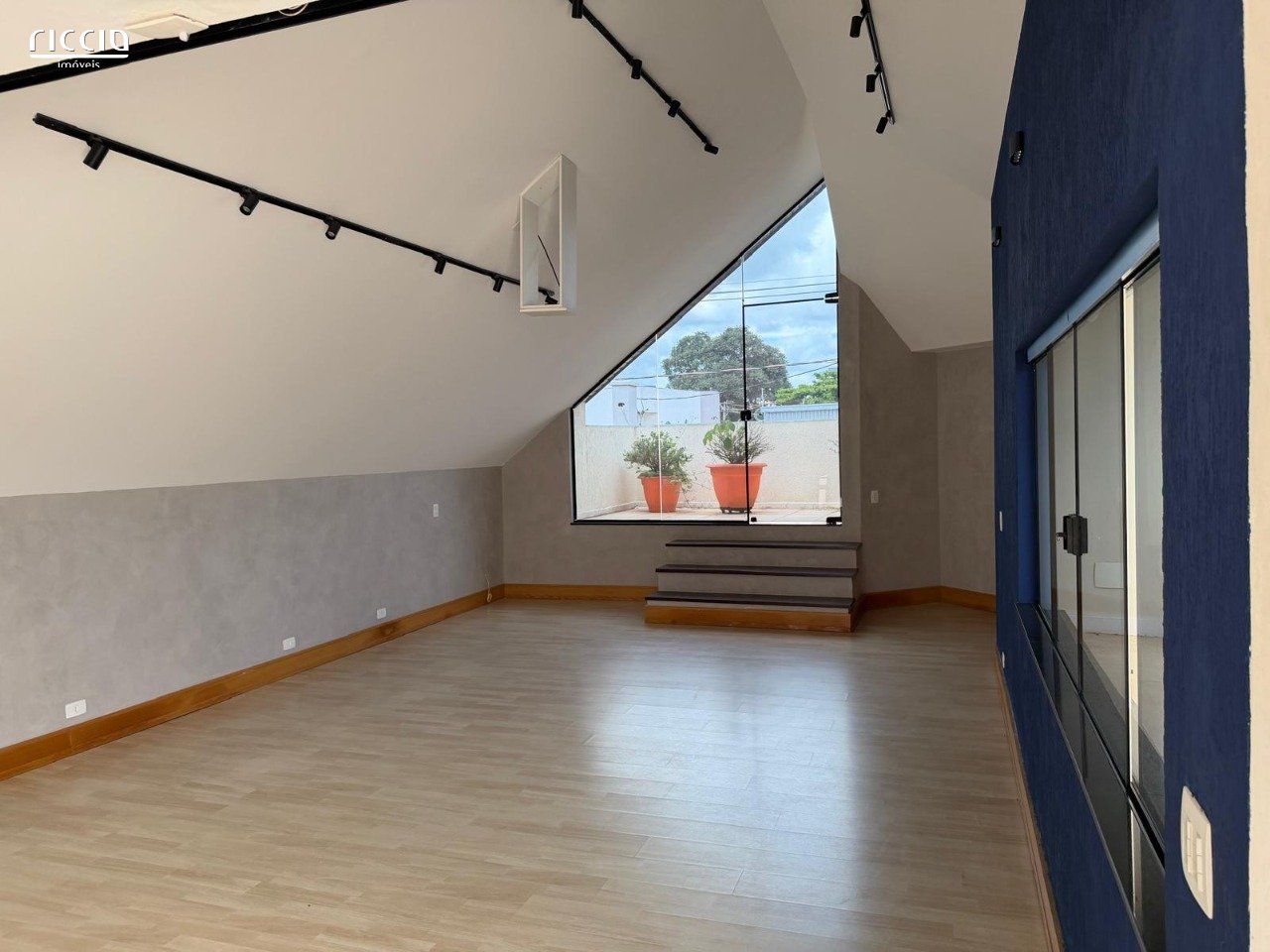 Ponto Comercial à venda no Vila Adyana — imagem 18 de 33