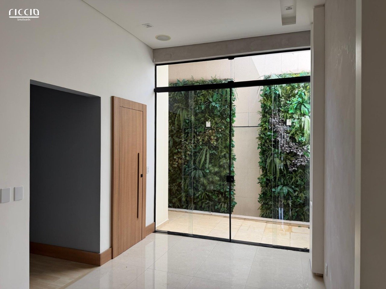 Ponto Comercial à venda no Vila Adyana — ambiente interno