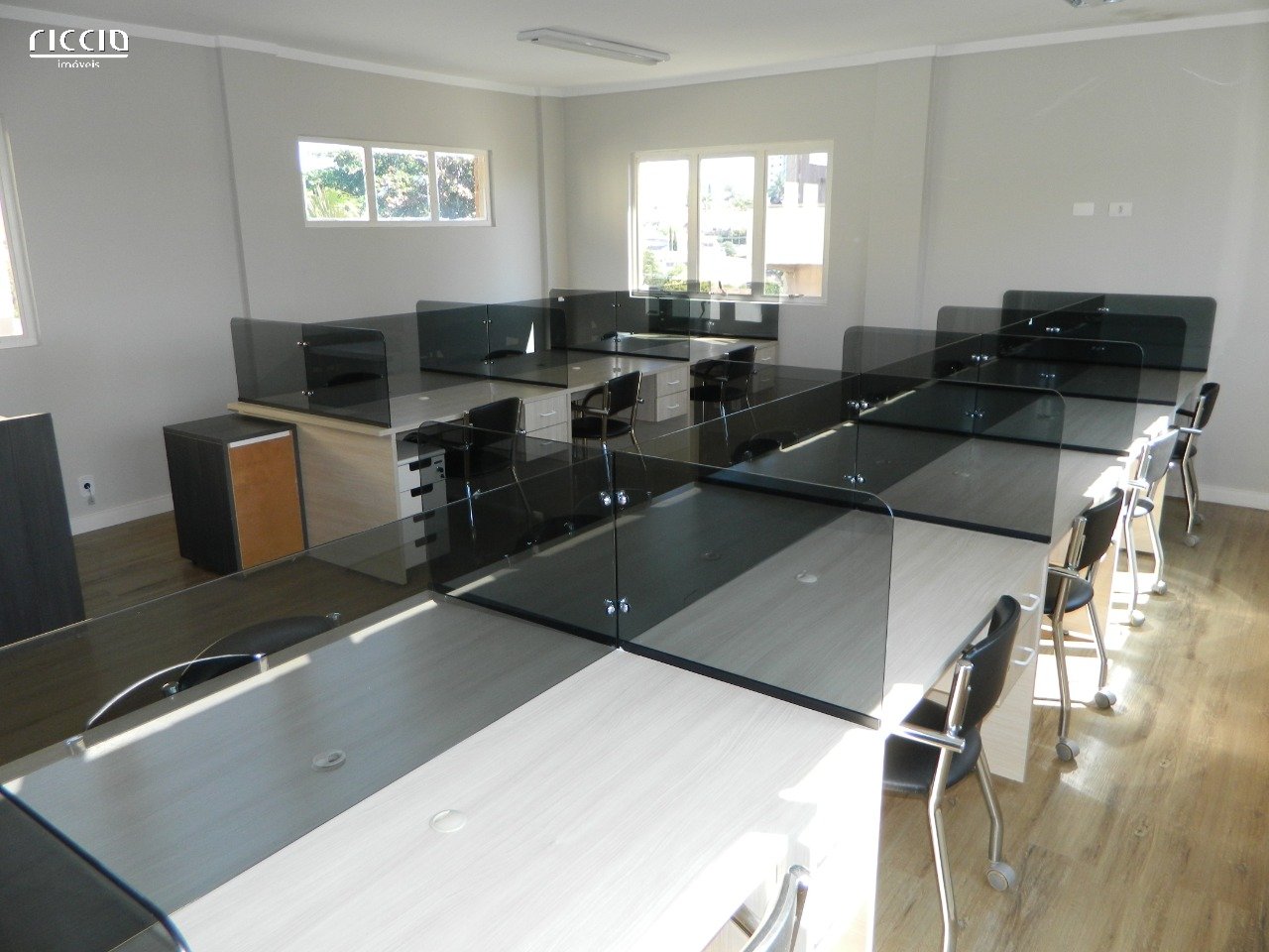 Sala / Conjunto à venda no Jardim das Indústrias — ambiente interno