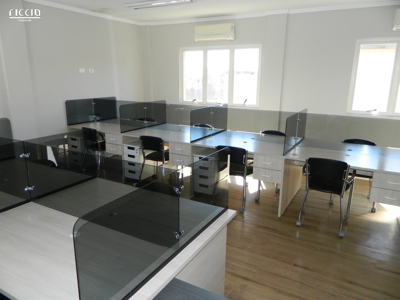Sala / Conjunto à venda no Jardim das Indústrias — detalhe do imóvel