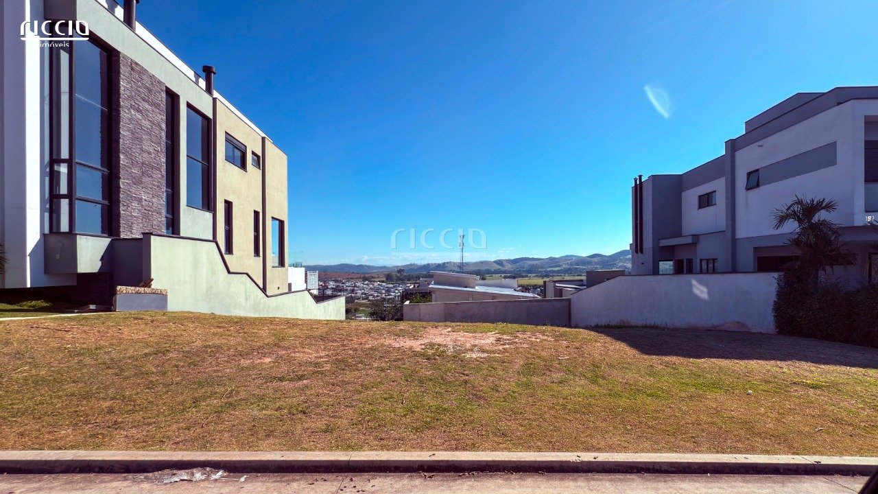 Terreno à venda Cond. Alphaville 2 , 535 m² Quadra J2 com Declive com vista permanente