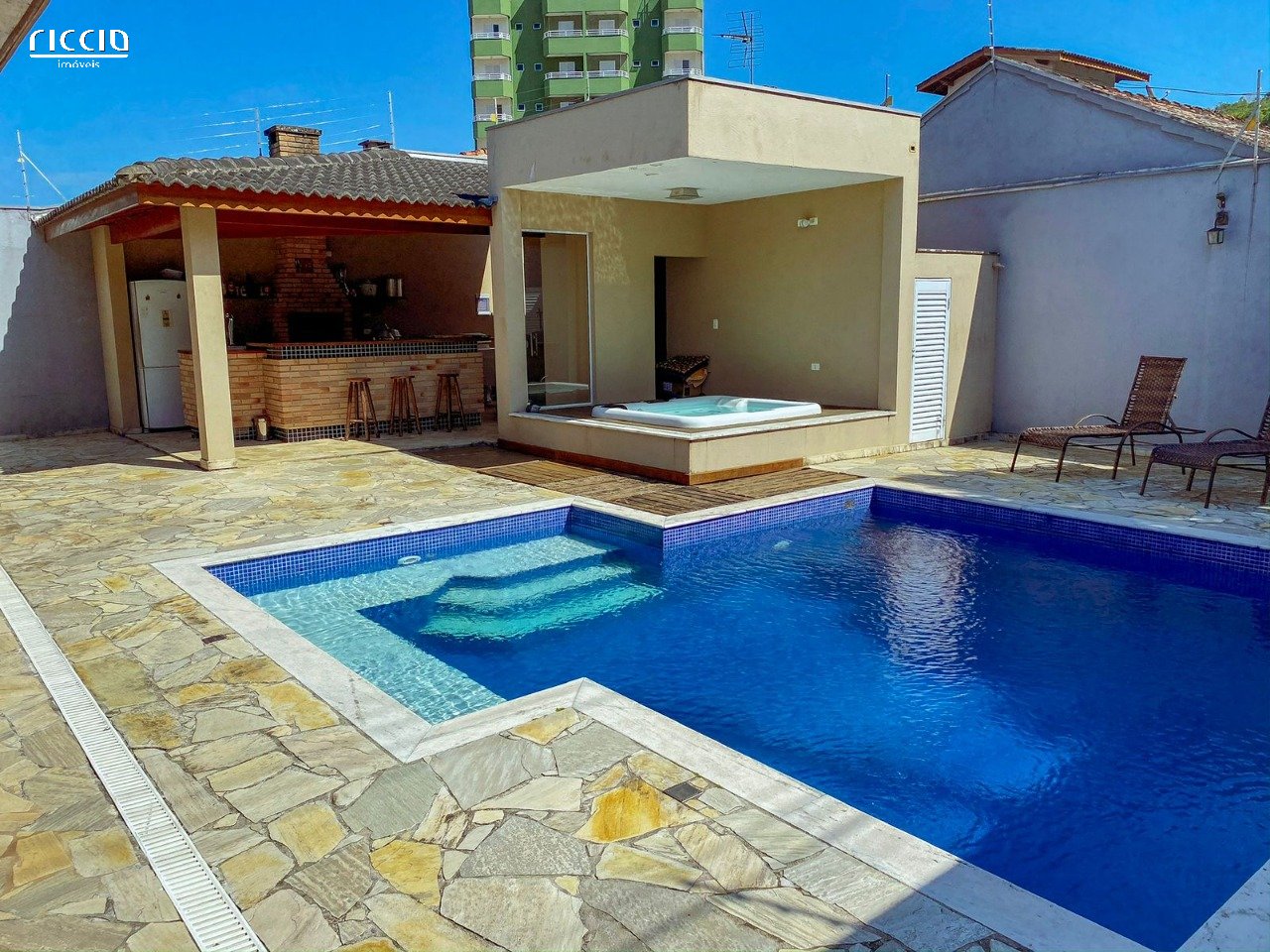 Casa à venda no Sumaré — imagem 6 de 9