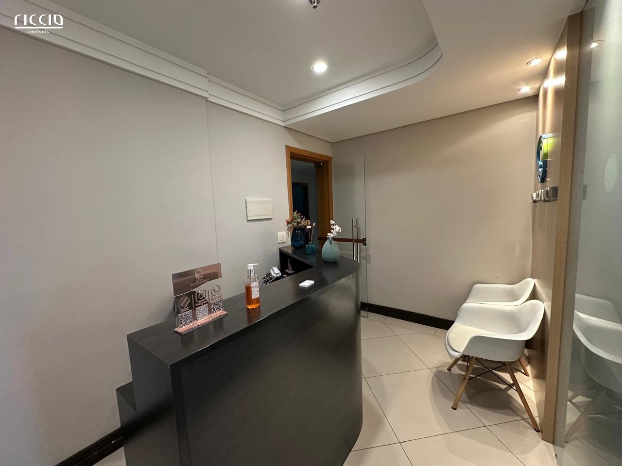 Sala / Conjunto à venda no Jardim Aquarius — detalhe do imóvel