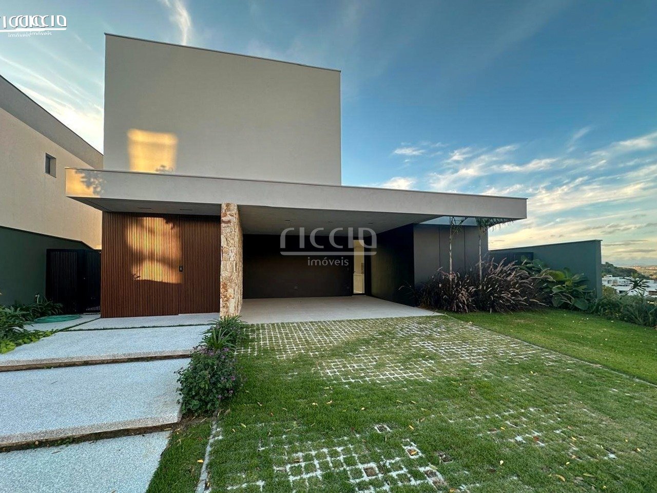 Casa em Condomínio à venda no Urbanova — ambiente interno