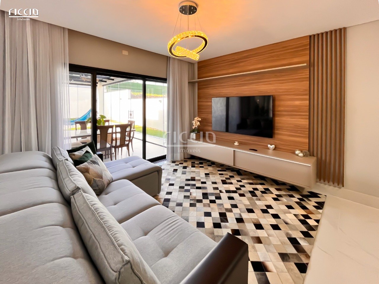 Casa em Condomínio à venda no Urbanova — ambiente interno