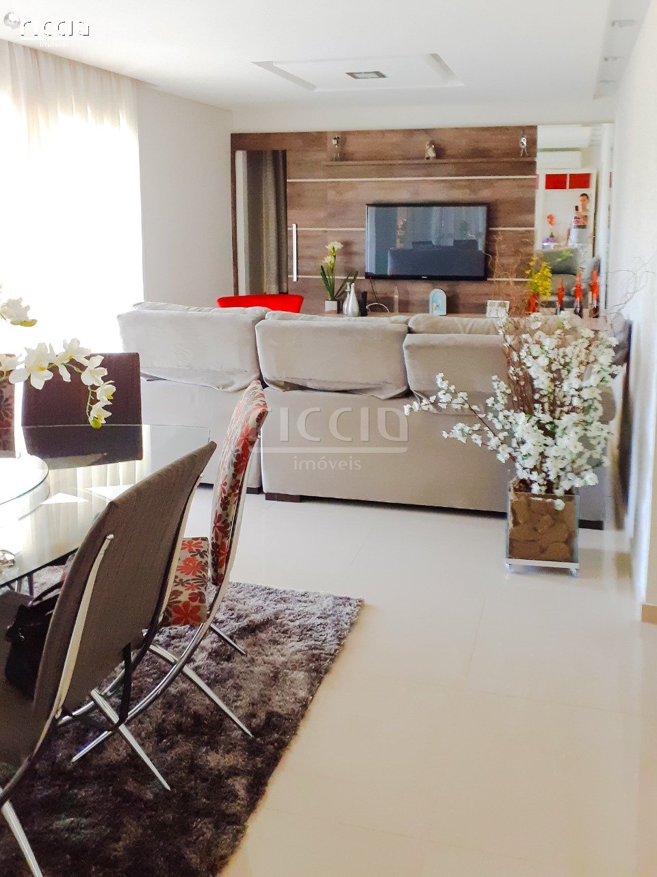 Apartamento à venda no Belvedere Jardim das Colinas - 190 m², 4 Dorms 2 Suítes, 2 vagas, Andar Baixo - SJCampos SP