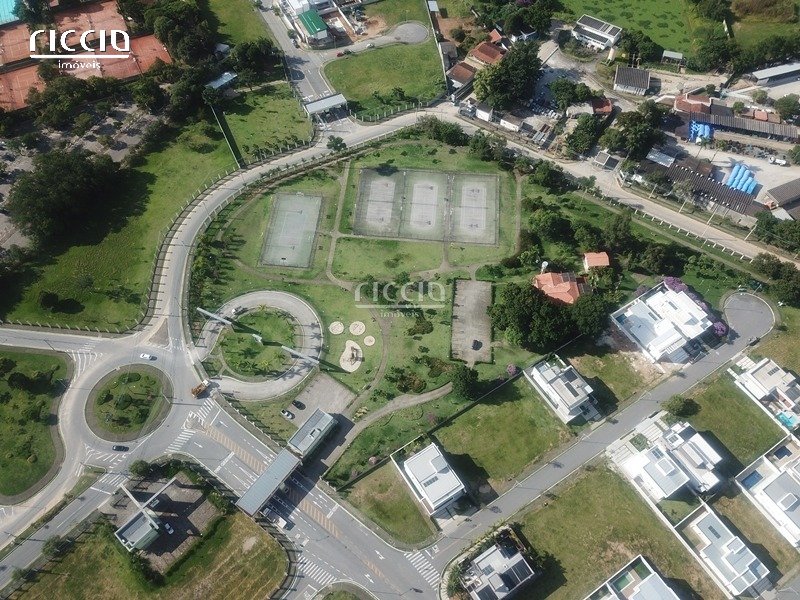 Condominio Jardim do Golfe 3 — ambiente interno