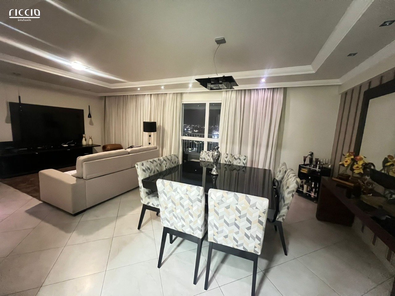 Edificio Grand Splendor